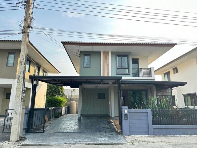 HR 221ให้เช่าบ้าน  โกลเด้น วิลเลจ บางนา-กิ่งแก้วขนาดพื้นที่    41   ตรว. พื้นที่ใช้สอย   120   ตรม.สนใจติดต่อ  คุณเจี๊ยบ  Tel. 094  448  5038  Tel. 093  678 5948   id  : jeab_chickราคา  18,000  บาท/เดือนสัญญาขั้นต่ำ  1 ปีประกัน 2  เดือน +  ล่วงหน้า 1  เดือนบ้าน 2 ชั้น 3 ห้องนอน 2 ห้องน้ำ  1 ห้องครัว 3  แอร์2  ที่จอดรถ ตู้เสื้อผ้าในห้องนอน Masterผ้าม่านตู้เก็บของในห้องครัวบริเวณรอบบ้านติดตั้งหลังคากันสาด ด้านหน้าบ้าน ข้างบ้านหลังบ้