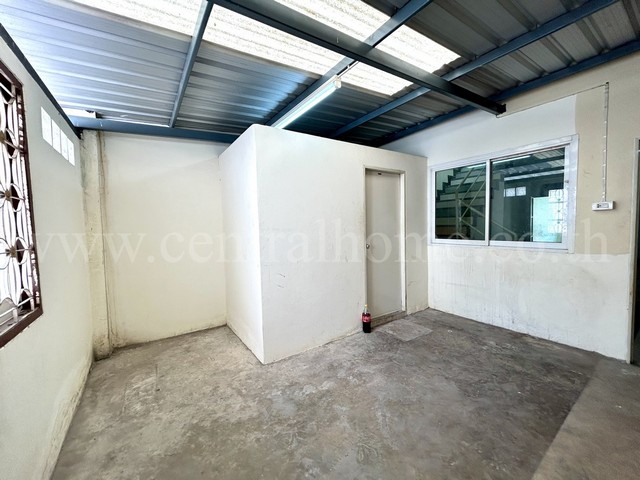 ตึกแถว 3 ชั้น เทียนทะเล 19 (วัดหัวกระบือ) โครงการ มั่งมีแสนสุข