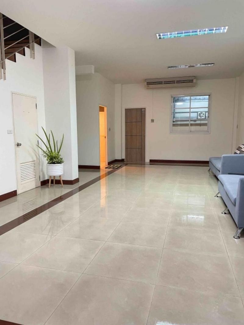 รหัสC6044 ขายโฮมออฟฟิศ 4ชั้น เนื้อที่ 32 ตารางวา ถนนประเสริฐมนูกิจ เกษตร-นวมินทร์