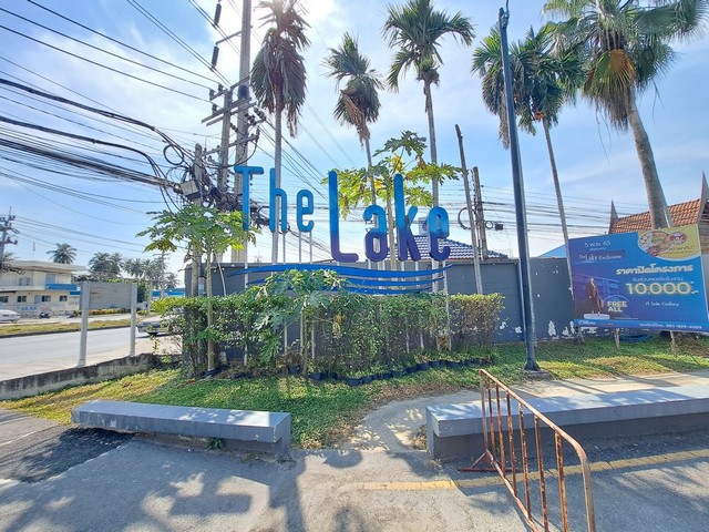   รายละเอียดเพิ่มเติม Code ID : AT 1574  ราคาขาย  2,090,000 บาท- พื้นที่ใช้สอย :   44.05 ต.ร.ม.- จำนวนห้อง :   1 ห้องนอน 1 ห้องน้ำ - ชั้น : 2- อาคาร : 3F พิกัดทรัพย์ :  https://maps.app.goo.gl/aRwrrQ31bhjeFvf69    สถานที่ใกล้เคียง- ใกล้ซีคอน บางแค- ใกล้ ฟิวเจอร์พาร์ค บางแค - ใกล้มหาวิทยาลัยสยาม- ใกล้โรงพยาบาลพญาไท3 สอบถามเพิ่มเติม/นัดชมโทร. 097-419-5982(พลอย)โทร. 096-932-4624(ออมสิน)Line : @panaya (มี@ด้านหน้า)ปรึกษาสินเชื่อฟรี One Stop Service ดูแลตั้งแต่ต้นจนจบบริษั�