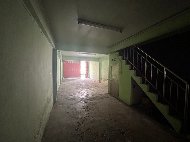  รายละเอียดเพิ่มเติม Code ID : AV 0953  ราคาขาย  2,880,000 บาท- ขนาดพื้นที่ :   28 ตารางวา- พื้นที่ใช้สอย :   -- จำนวนห้อง :   2 ห้องนอน 3 ห้องน้ำ - ที่จอดรถ :  1     คัน พิกัดทรัพย์ : https://maps.app.goo.gl/rj6qJRrmrBTd5Vbd8    สถานที่ใกล้เคียง- ใกล้บิ๊กซี บางบอนสอบถามเพิ่มเติม/นัดชมโทร. 097-419-5982(พลอย)โทร. 096-932-4624(ออมสิน)Line : @panaya (มี@ด้านหน้า)ปรึกษาสินเชื่อฟรี One Stop Service ดูแลตั้งแต่ต้นจนจบบริษัท ปณยาคิดดี จำกัด