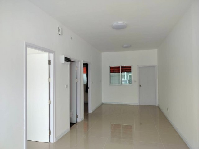 ขายทาวน์โฮม หมู่บ้านสิวารมณ์ซิตี้ พื้นที่ 27 ตร.ว. สไตล์บริติช หลังมุม ที่ล้อมไปด้วยธรรมชาติ ที่ให้ความสดชื่นในยามเช้า นิคมพัฒนา จังหวัดระยอง