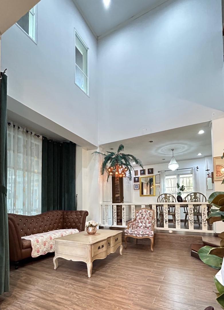 EPL-HR3172 ให้เช่าบ้านเดี่ยว 2ชั้น  ถนนลาดพร้าว101 หมู่บ้านฟ้ากรีนพาร์ค คลองจั่น เนื้อที่ 70 ตารางวา มี 4ห้องนอน 4ห้องน้ำ แอร์3เครื่อง