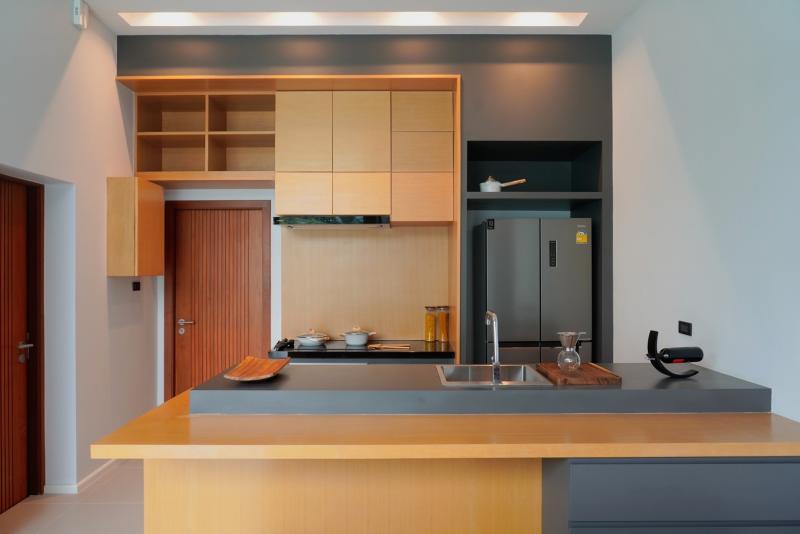 ขายบ้านพูลวิลล่า อ เมืองเชียงใหม่ ใกล้ห้างเมย่า เพดานสูง 4 เมตร