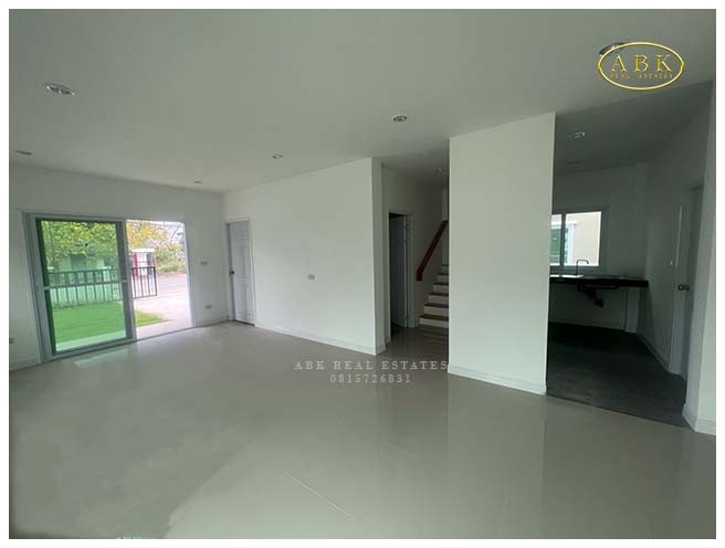 ให้เช่าบ้้านชั้นเดียว ที่ดิน  1 ไร่ ต้วบ้าน 92 ตารางเมตร เหมาะทำโกดัง ลาดพร้าว 71 ซอยสตรีวิทยา 2