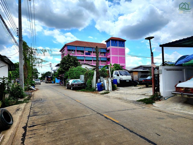 ขายที่ดินลำลูกกา-รังสิต คลอง4 ถนน ไสวประชาราษฏร์ 100 ตรว เหมาะทำโกดัง ออฟฟิศ ปลูกบ้าน ทำเลดี ใกล้แหล่งชุมชน