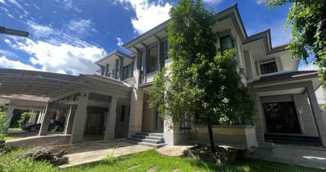       ขายบ้านเดี่ยว  2 ชั้น ม. คาซ่าพรีเมี่ยม  ราชพฤกษ์ - แจ้งวัฒนะ  เนื้อที่ 70.6 ตรว. 3 ห้องนอน 3 ห้องน้ำ แปลงริม                  สภาพบ้าน สวย พร้อมอยู่  เจ้าของอยู่น้อย  ---------------------------------------- สนใจสอบถามรายละเอียด/นัดชมบ้าน  082-956-6564 คุณนุ่น ยลศิริ   Line : http://line.me/ti/p/~yolsiri --------------------------------------------      รายละเอียดบ้าน-บ้านเดี่ยว 2 ชั้น  ขนาดที่ดิน  70.6 ตรว. -พื้นที่ใช้สอย 198  ตรม.-3 ห้องนอน 3  ห้องน้ำ   1 ครัวไทย     - พื้นที่ข้างบ้าน