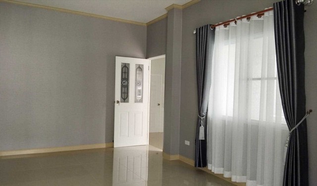 ขายด่วนๆ บ้านเดี่ยวในสัตหีบ พร้อมบริการยื่นกู้ ตั้งอยู่ที่อำเภอสัตหีบ ต.สัตหีบ