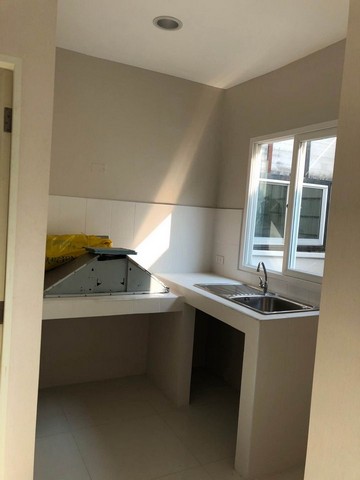 [B913]ให้เช่า 23k ทาวน์โฮม บ้านกลางเมือง พระราม 9 - มอเตอร์เวย์ หน้าบ้านไม่ชนใคร หลังบ้านวิวสวน จดบริษัทได้ ต้อนรับสัตว์เลี้ยง