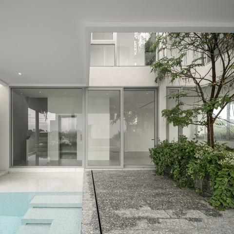 ขายบ้านเดี่ยว 5 ชั้น กรุงเทพกรีฑา 8 แยก 5 โครงการ ARQ10 พระรามเก้า-กรุงเทพกรีฑา พร้อมลิฟต์ สระว่ายน้ำและสวนดาดฟ้า  ขนาดที่ดิน 50.9 ตรว.