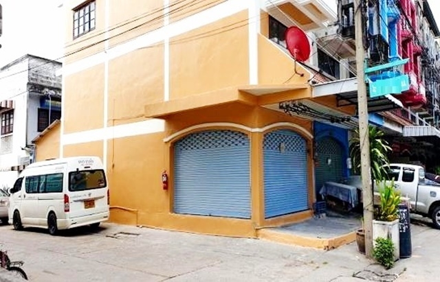 ใหญ่มาก ถูกสุด 2นอน 1น้ำ BTS แพรกษา ให้เช่าอาคารพาณิชย์ 3.5 ชั้น 20ตรว. 150ตรม.3จอดรถ 3แอร์ แบล็ค มาร์เก็ต