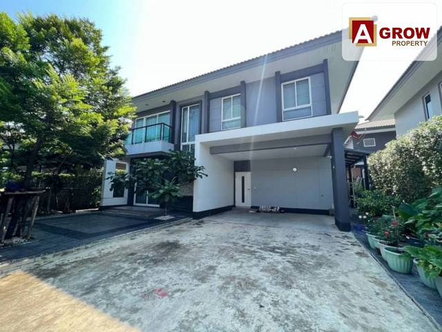 ม.คาซ่า เลเจ้นด์ (Casa Legend Rama5-Rachapruk) ติดถนนเมนหลัก พระราม5-ราชพฤกษ์ที่ตั้ง : ต.บางขนุน อ.บางกรวย จ.นนทบุรี 11130รหัสทรัพย์ : AGH00177ราคาขาย :  10,990,000 บาท รายละเอียด : - หน้าบ้านหันไปทาง   ทิศเหนือ  - เนื้อที่ 60 ตร.ว. - พื้นที่ใช้สอย 220 ตรม - 4 ห้องนอน - 3 ห้องน้ำ - 1 ห้องครัว - 2 จอดจุดเด่น : - โครงการติดถนนพระราม5-ราชพฤกษ์- ทำเลดีต้นโครงการ - เดินทางสะดวก- ระบบรักษาความปลอดภัยตลอด 24 ชม.*ของแถม*- แอร์ 4 เครื่อง -