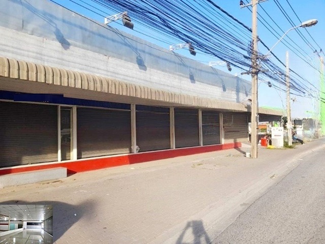 ให้เช่าอาคารพาณิชย์ชั้นเดียว 5 คูหา บิ๊กซี บางพลี รพ. จุฬารัตน์ 3 อินเตอร์ เทพารักษ์ 1ไร่ 12ตรว. 1,640ตรม. ติดถนน จอด 20 คัน รพ.