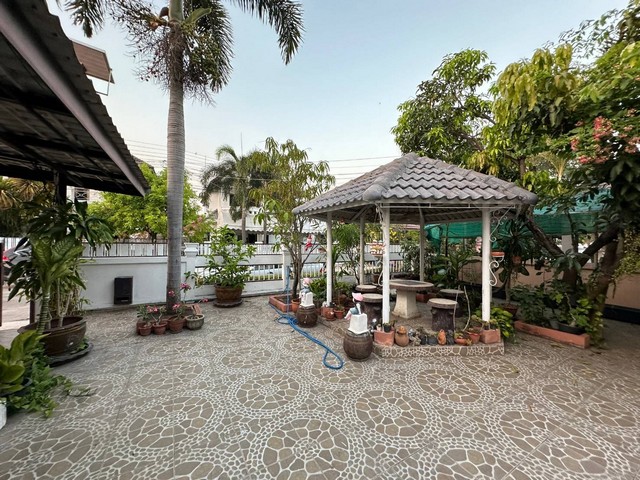 บ้านเดี่ยว 2 ชั้นพร้อมที่ดิน เนื้อที่ 120 ตรว. หมู่บ้านอรุณชัยเคหะ   ใกล้ขนส่ง 2    อำเภอเมือง จังหวัดนครราชสีมา  ZE627