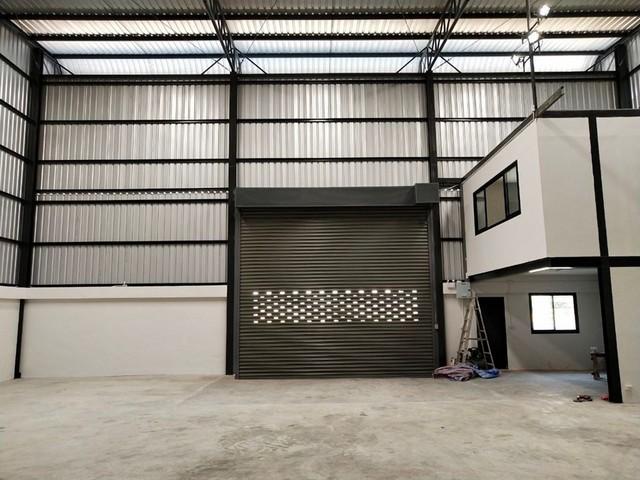 ให้เช่าโกดังพร้อมสำนักงาน 300ตรม.ย่านลาดกระบัง14/1 บางพลี ใกล้สนามบินสุวรรณภูมิ