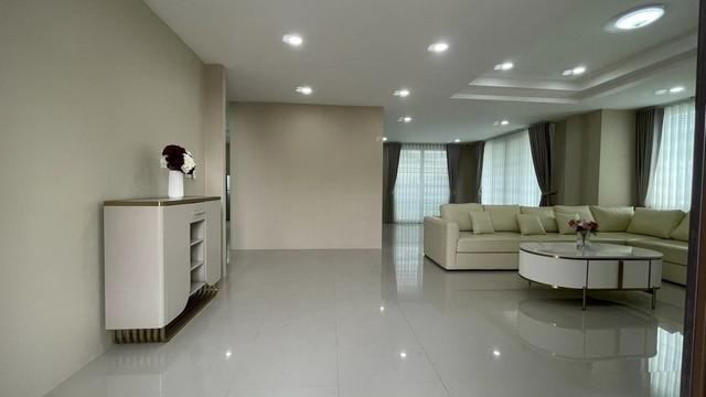 C4475 ให้เช่าและขายบ้านเดี่ยว 2 ชั้น  บ้านสวนเนรมิตร วัชรพล เพิ่มสิน มีสระว่ายน้ำส่วนตัว พร้อมเรือนรับรอง เฟอร์นิเจอร์พร้อมอยู่