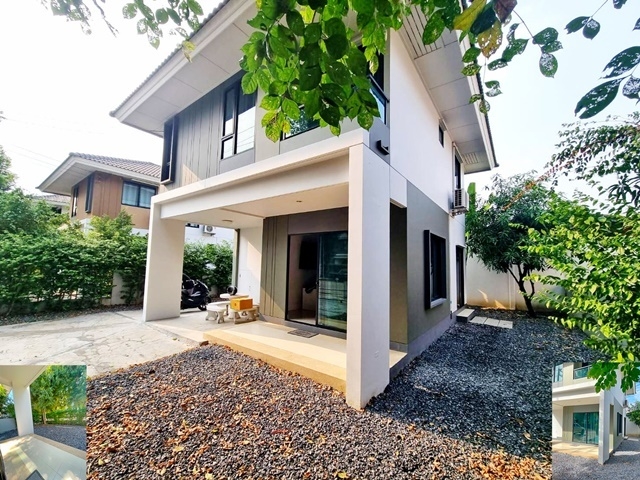 ลำลูกกา-รังสิตคลอง5 วงแหวน ให้เช่าบ้านเดี่ยวหรู 2 ชั้น ไม่เคยอยู่ เฟอร์ครบ คณา 54ตรว. 142ตรม. 3นอน 2น้ำ 2จอดรถ 4แอร์ ดรีมเวิลด์