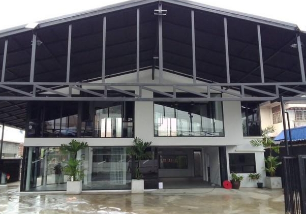  ให้เช่าโฮมออฟฟิต ลาดพร้าว64 สุทธิสาร รัชดา พื้นที่ 100 ตารางวา เนื้อที่ใช้สอย 360ตารางเมตร