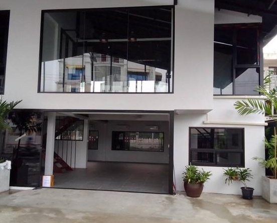 ให้เช่าโฮมออฟฟิต ลาดพร้าว64 สุทธิสาร รัชดา พื้นที่ 100 ตารางวา เนื้อที่ใช้สอย 360ตารางเมตร