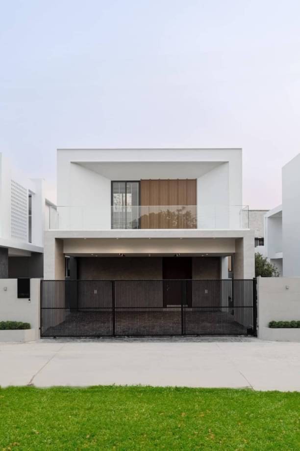 โซนเจ็ดยอด 22.9 ล้าน 100 ตรว. 3 นอน 4 น้ำ บ้านสร้างใหม่ 2 ชั้น มีดาดฟ้าชมวิวดอยสุเทพ สระว่ายน้ำส่วนตัว สวนสวย ตกแต่งครบ พร้อมเข้าอยู่