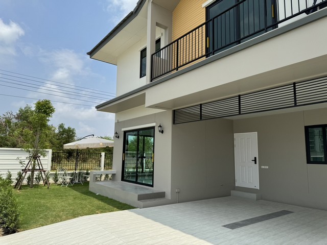 ขายบ้านหมู่บ้านบางนาการ์เด้นท์ 14 ขนาดพื้นที่   165 ตารางเมตร ตำบลบางเสาธง อำเภอบางเสาธง สมุทรปราการ