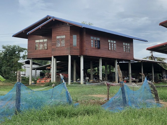 ขาย โฮมออฟฟิศ HOMEOFFICE ซอยลาดพร้าว 87 ขนาด 101 ตรว. พร้อมผู้เช่า จอดรถได้ 5-6 คัน ทำเลดี แบ่งสัดส่วนของห้องไว้สำหรับใช้งาน