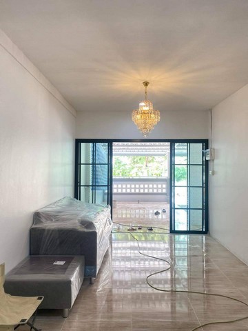 ขายทาวเฮ้าส 1 ชั้นพร้อมอยู่ เมืองพัทยา อำเภอบางละมุง  จังหวัดชลบุรี