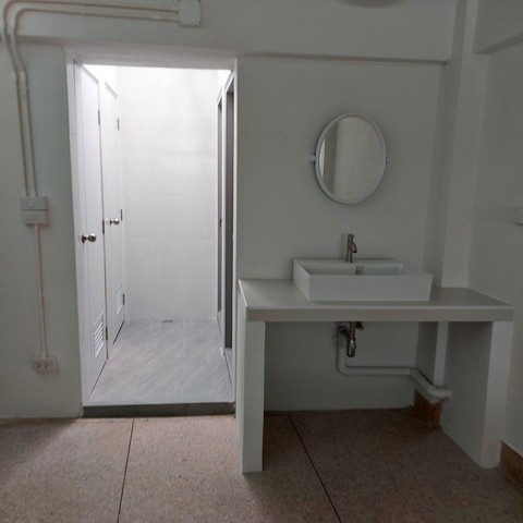 ให้เช่าอาคารพาณิชย์ย่านพระราม4สุขุมวิท22  ใกล้BTS พร้อมพงษ์ ,MRT ใกล้ศูนย์ประชุมแห่งชาติสิริกิติ์  หลังมุม