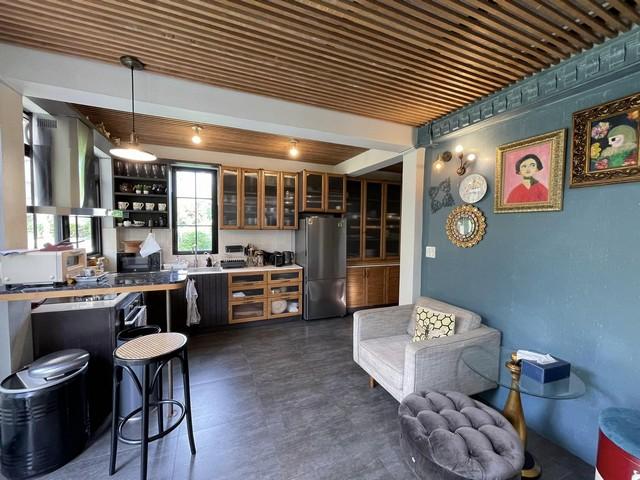 ขายที่ดินพร้อมบ้าน 3 หลัง สาทร ย่านกลางใจเมือง ถนนเย็นอากาศ เนื้อที่ 381 ตารางวา ที่ดินรูปสี่เหลี่ยมผืนผ้า