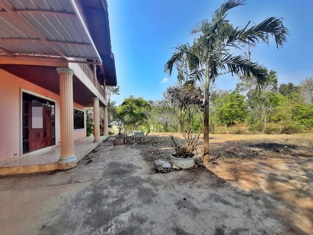 ขายบ้านครึ่งตึกครึ่งไม้   หนองไผ่  เพชรบูรณ์ (PAP-4-0320)