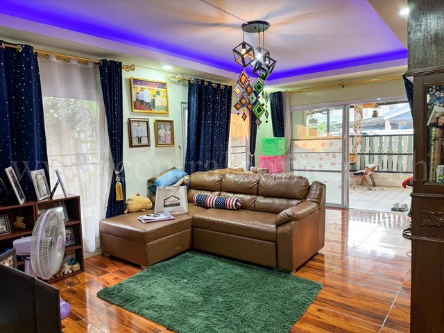 บ้านแฝด 2 ชั้น ขนาดพื้นที่ 37.2  ตารางวา พื้นที่ใช้สอย 150 ตารางเมตรพฤกษา 19 บางบัวทอง