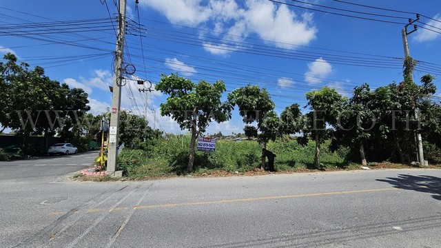 ที่ดิน 6 ไร่ ซอยประชาอุทิศ 75 แยก 15 เหมาะแก่การปลูกสร้างบ้าน ที่พักอาศัย และอพาร์ตเม้นท์ 