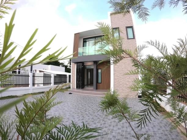 ราคาเริ่มต้นที่ 2.64 ล้าน (บ้านเปล่า) หนองผึ้ง สารภี บ้าน 2 ชั้น 2 หลัง สุดท้าย! สไตล์โมเดิร์น มินิมอล แยกกองทราย ใกล้เมือง เดินทงสะดวก