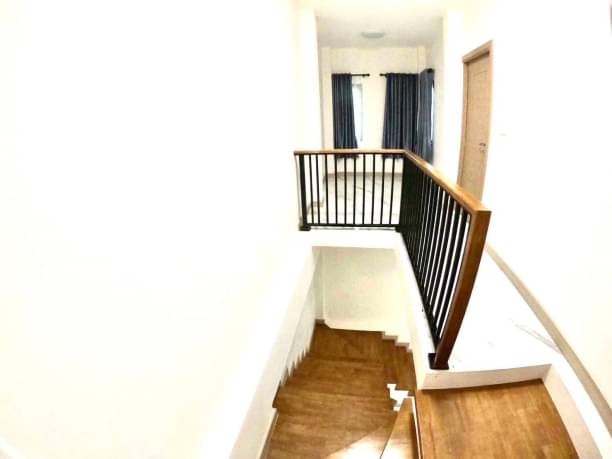 ราคาเริ่มต้นที่ 2.64 ล้าน (บ้านเปล่า) หนองผึ้ง สารภี บ้าน 2 ชั้น 2 หลัง สุดท้าย! สไตล์โมเดิร์น มินิมอล แยกกองทราย ใกล้เมือง เดินทงสะดวก