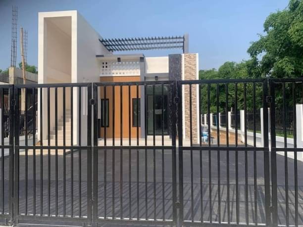 ราคาเริ่มต้นที่ 2.4 ล้าน (บ้านเปล่า) หนองผึ้ง สารภี หลังสุดท้าย! สไตล์โมเดิร์น มินิมอล แยกกองทราย ห่างวงแหวนรอบ 3 เพียง 1 กม. เท่านั้น