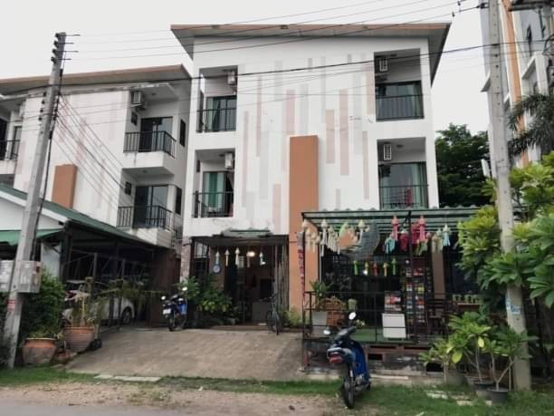 โซนช้างคลาน ให้เช่า 50,000 บาท พร้อมธุรกิจ โฮสเทล 14 ห้อง 3 ชั้น วิวเมือง พร้อมใบอนุญาต