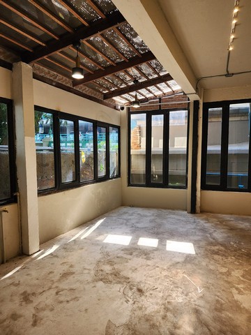 ให้เช่าโฮมออฟฟิศ 3 ชั้น 250 ตรม. หลังมุม สาทรซอย7 เหมาะทำโฮมออฟฟิศ, คาเฟ่, ทำเวิร์คช็อป, สตูดิโอ ใกล้ BTS ช่องนนทรี แยกสาทร-นราธิวาส