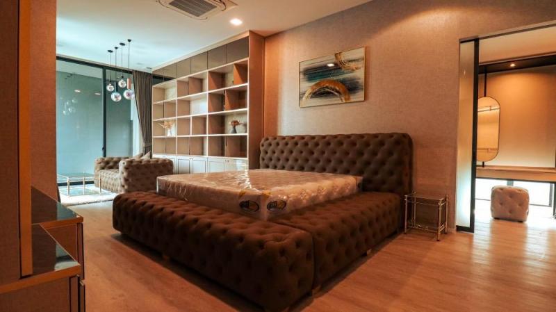 EPL-HR73188ให้เช่าบ้านเดี่ยว 3ชั้น มีลิฟต์ โครงการ วีเว่ VIVE กรุงเทพกรีฑา เนื้อที่ 85 ตรวา พื้นที่ใช้สอย 550 ตรม 5 ห้อง นอน 6 ห้องน้ำ