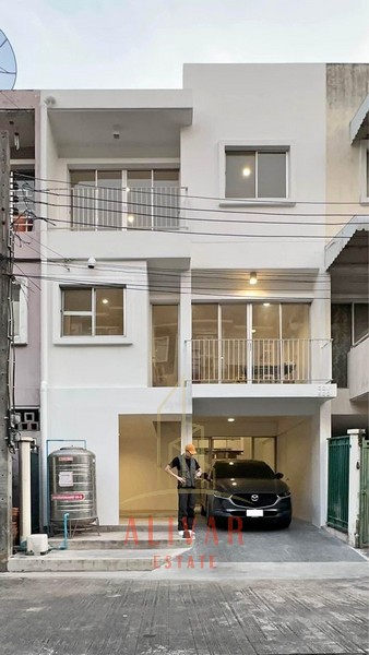 RH031424 ให้เช่า Home office 2.5ชั้น เล่นระดับ หมู่บ้านไพรเวทวิลล่า (นวมินทร์135) 