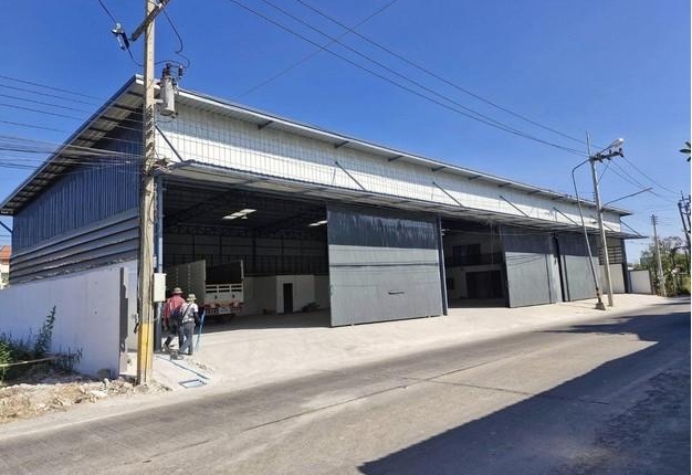 ให้เช่าโกดัง 700 ตรม ลำลูกกาคลอง 4 สร้างใหม่ ใกล้ถนนวงแหวนรอบนอก เดินทางสะดวก