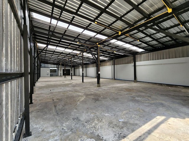 ให้เช่าโกดังพร้อมออฟฟิศ 340 ตร.ม. ย่านนวมินทร์ สุขาภิบาล1 ไฟ 3 เฟส 15ทับ45ถนนซอยกว้าง 6 เมตร ใกล้ตลาดปัฐวิกรณ์