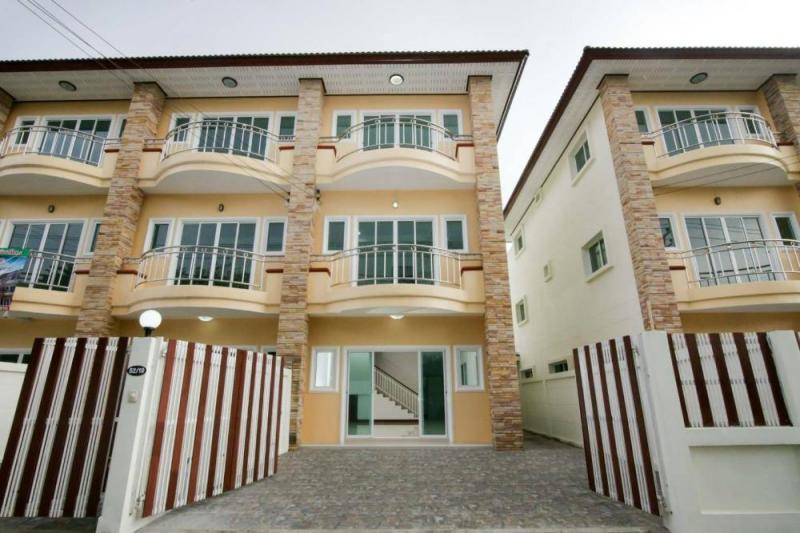 EPL-HR3193 ให้เช่าทาวโฮม 3 ชั้น ซอยลาดพร้าว 101 บางกะปิ เนื้อที่ 30 ตารางวา 3 ห้องน้ำ ทำเลดี  จดทะเบียนบริษัทได้