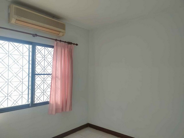 ให้เช่า บ้าน ลาดพร้าว 71  ลดราคา  17,500   ทันที  ทำ สญ ก่อน 31 มีค Tel. 093  678 5948