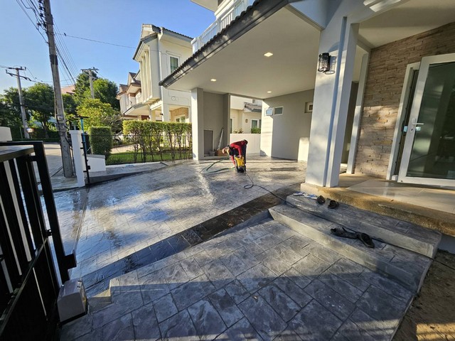 ขายบ้านเดี่ยว 2 ชั้น 70 ตรว. โครงการมัณฑนา บางนา กม.13 บ้านด้านหน้าโครงการ ใกล้สวนร่มรื่น ปรับปรุงใหม่ ใกล้มาร์เก็ตวิลเลจ สนามบินสุวรรณภูมิ