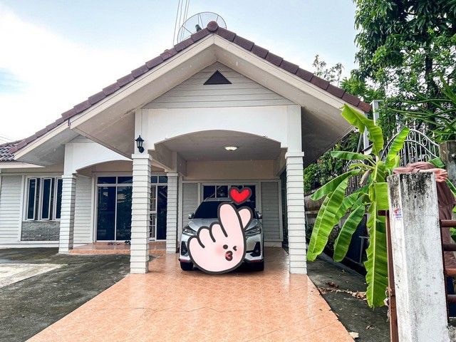 ขายด่วน ขายบ้านเดี่ยว ชั้นเดียวหมู่บ้าน ปารียาศรีราชา จังหวัดชลบุรี