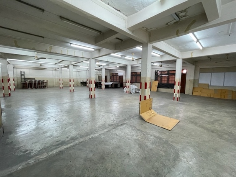 BS793 ขายอาคารพาณิชย์ 5 ห้อง  6 ชั้นรวมดาดฟ้า ในซอยเจริญนคร 66/1  อาคารหันหน้าไปทางทิศตะวันออกเฉียงใต้