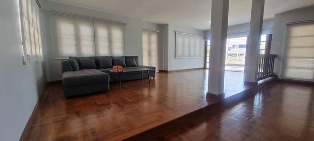 ขายบ้าน 2 ชั้น หมู่บ้านสามมุขธานี บางแสน ( รีโนเวทใหม่ทั้งหลัง) ชลบุรี