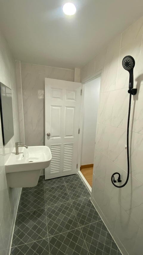 CH994 ขายทาวน์เอ้าส์ รามอินทรา 67 รีโนเวทใหม่ ขนาด 21 ตรว. ย่านสุขาภิบาล 5