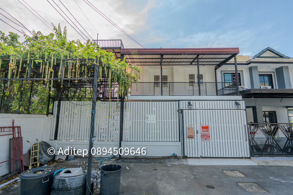  ขายบ้านแฝด พฤกษา 30/1 บ้านกล้วย-ไทรน้อย บางบัวทอง นนทบุรี 2 ชั้น 35.4 ตรว. 3 ห้องนอน 2 ห้องน้ำ ต่อเติมเทอเรซ สวนข้างบ้านกว้าง 