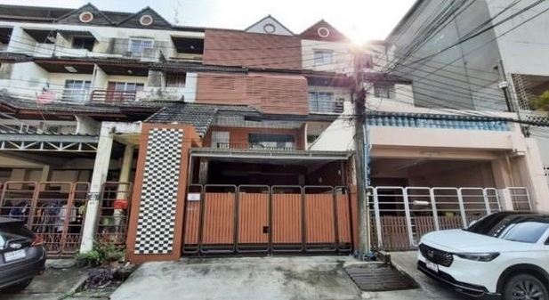  ให้เช่าทาว์นโฮม วราธรวิลล์ พัฒนาการ44  ใกล้The Nine รร.นานาชาติ(BCIS) BTSสถานีพัฒนาการ